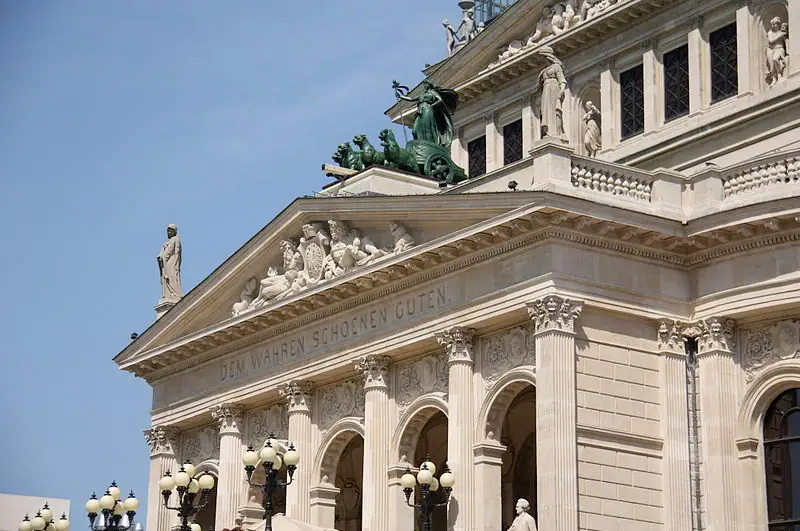 Alte Oper Frankfurt – Schriftzug