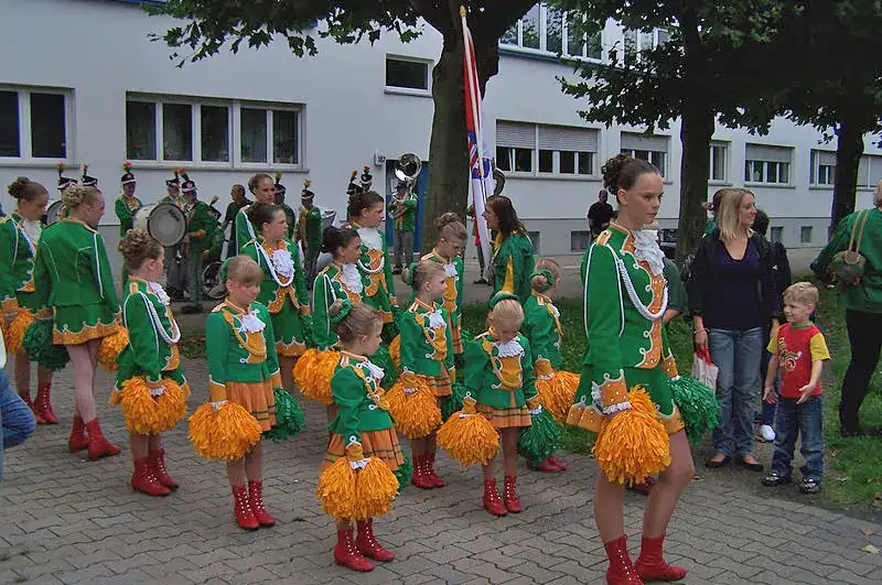 Bernemer Kerb - ein Fest mit Tradition und Geschichte – Festzug Aufstellung