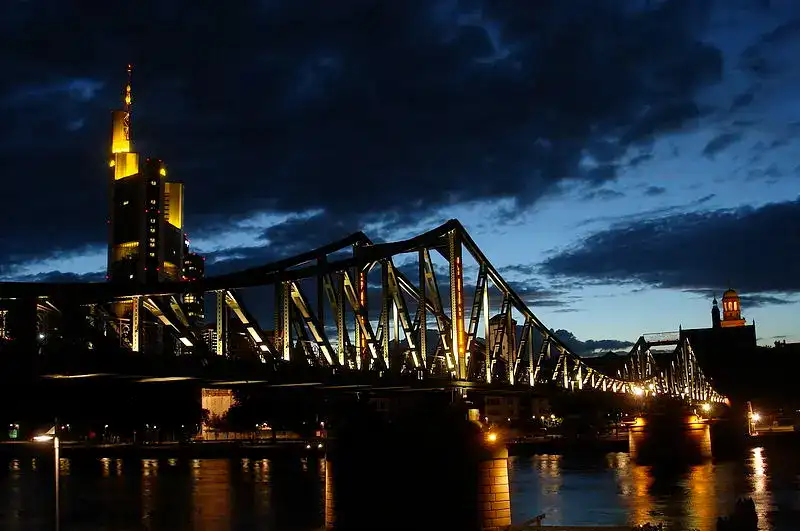 Eiserner Steg Frankfurt – Bei Nacht