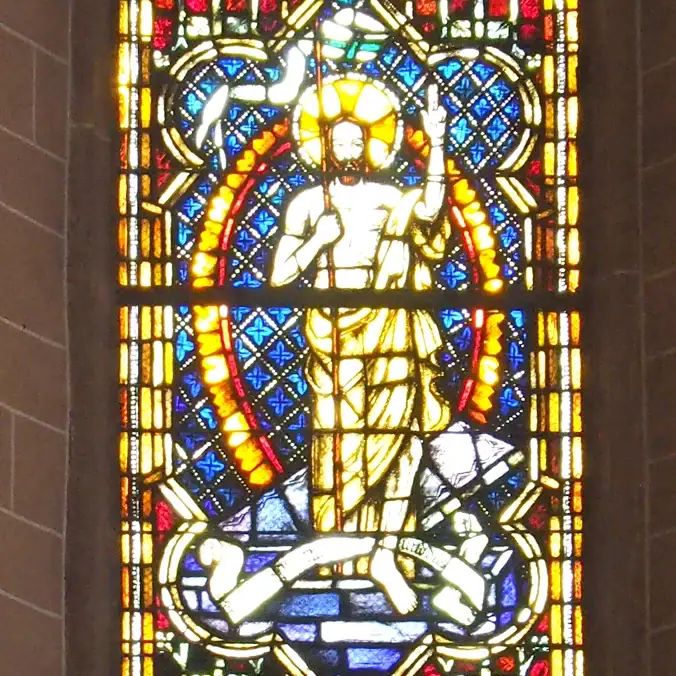Alte Nikolaikirche Frankfurt – Glasfenster Aufsteigender Christus
