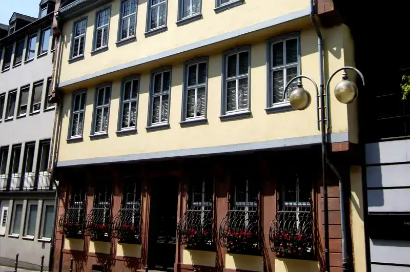 Goethe-Haus Frankfurt – Goethehaus Fassade