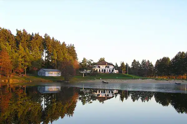 Badeseen in Frankfurt und Umgebung – Hattsteinweiher Usingen