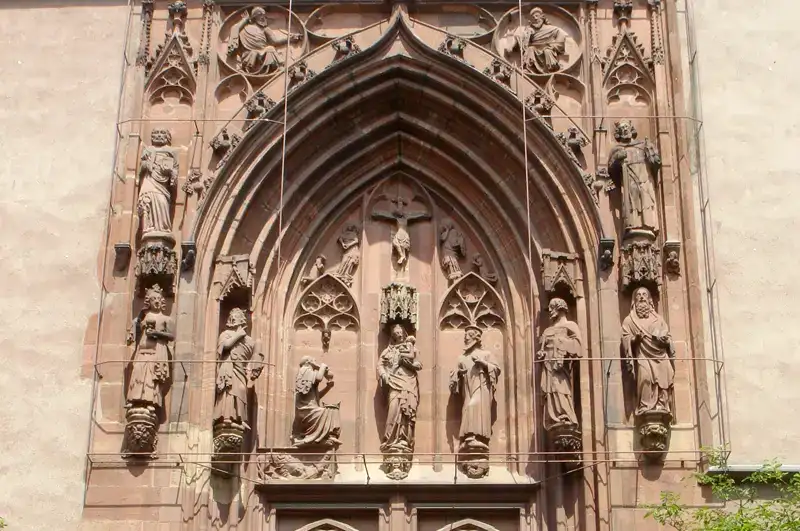 Kaiserdom St. Bartholomäus in Frankfurt – Suedportal