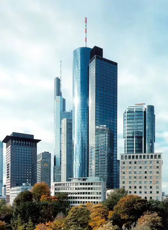 Main Tower Frankfurt – Vertical