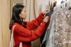 Die besten Shopping-Möglichkeiten in Frankfurt am Main – Pexels Cottonbro Studio 6068953 300x200