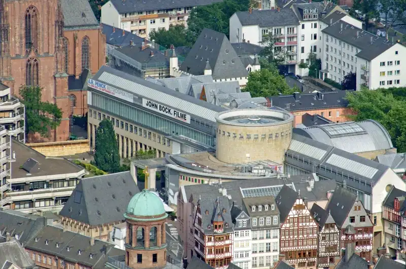 Kunsthalle Schirn – Zwischen Dom Und Römerberg